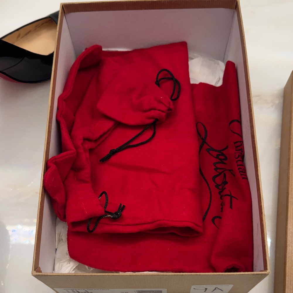 Christian Louboutin Completa 100 - Picture 6 of 6